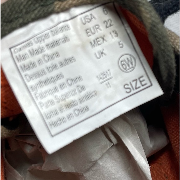 Airwalk Camo Sneakers | Size 6 - Picture 7 of 8